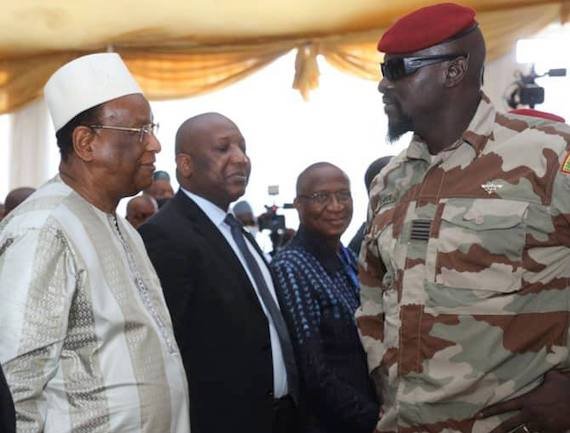 Lansana Kouyaté et d&rsquo;autres forment le FTA, un groupe de 88 partis &lsquo;poids plume&rsquo;.