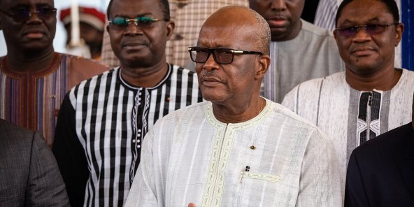 « EMBASTILLEMENT » DE ROCH MARC CHRISTIAN KABORE : De Quoi La Junte A-T-Elle Peur ?