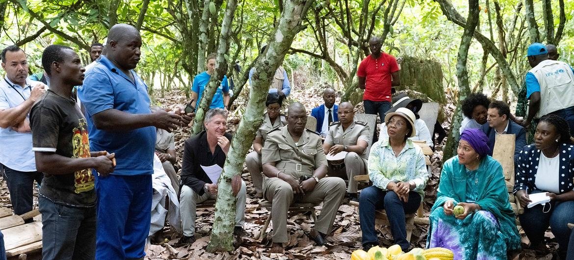 En visite à Soubré en Côte d&rsquo;Ivoire, Amina Mohammed plaide pour une production durable du cacao (*)