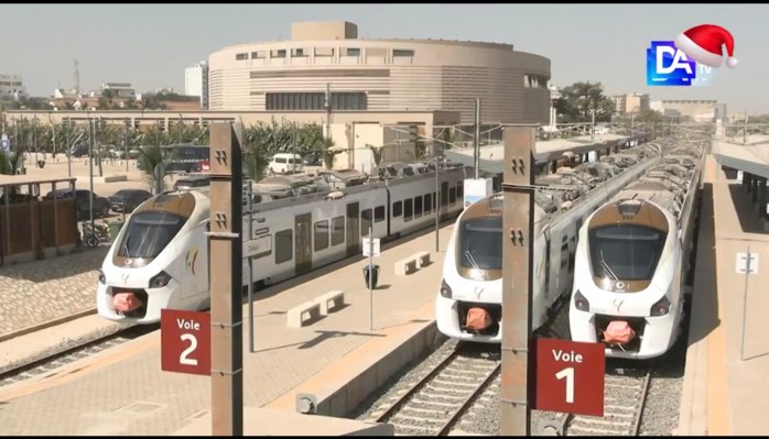 Sénégal : le TER contre la pollution et les embouteillages à Dakar (*).