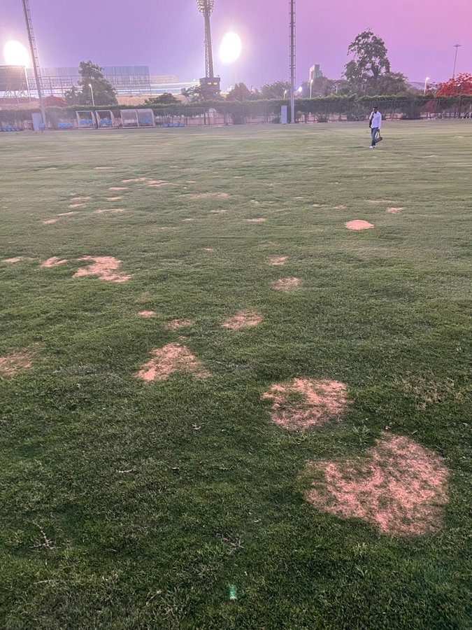 Les Égyptiens mettent un stade dégradé à la disposition des guinéens