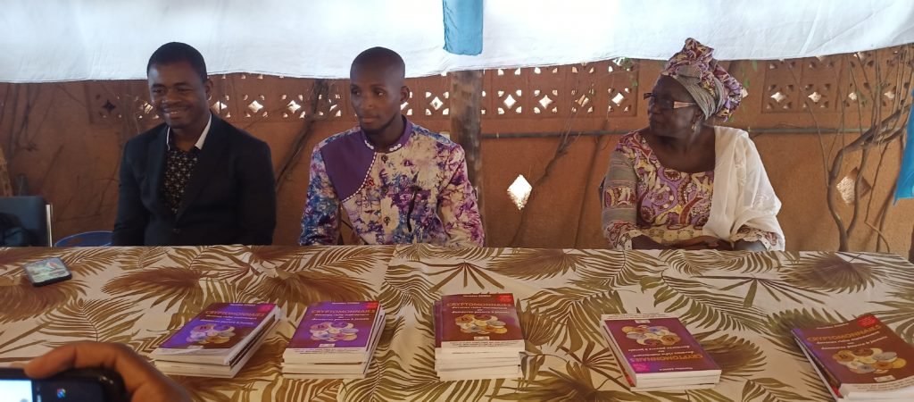 « Cryptomonnaies : Devenez riche maintenant ou demeurez pauvre à jamais », le second livre de Hamidou Zonga