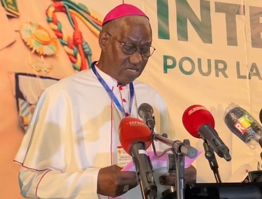 Pour Mgr Coulibaly, « le respect strict de la loi… est la garantie d’une paix durable »