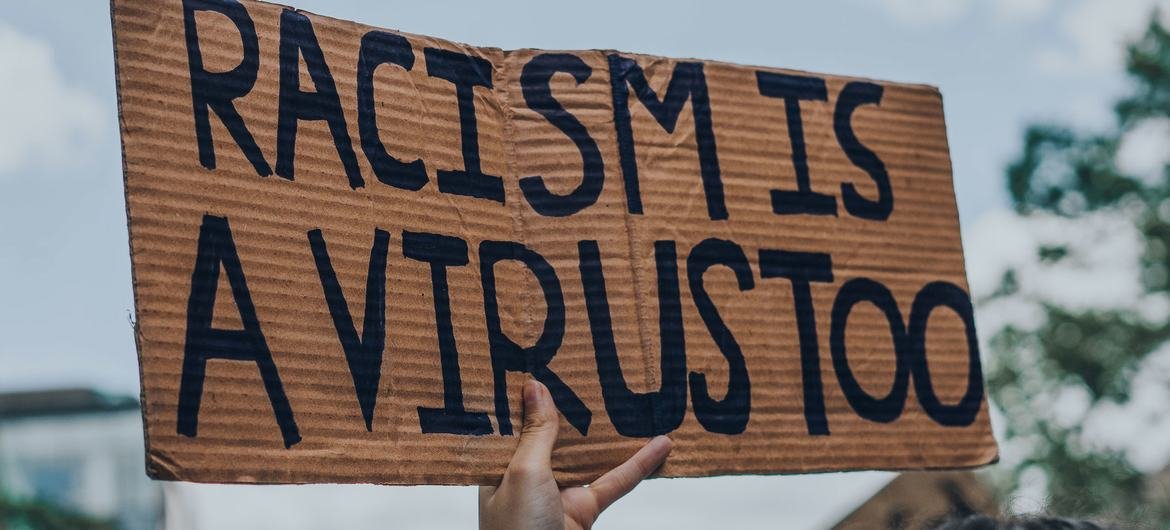 Une experte de l’ONU dénonce un « engagement superficiel » pour la justice et l’égalité raciales