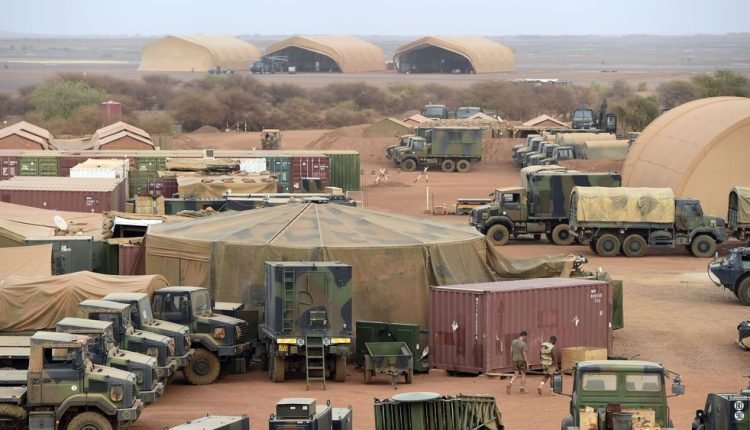 La France va-t-elle installer une base militaire en Guinée ?