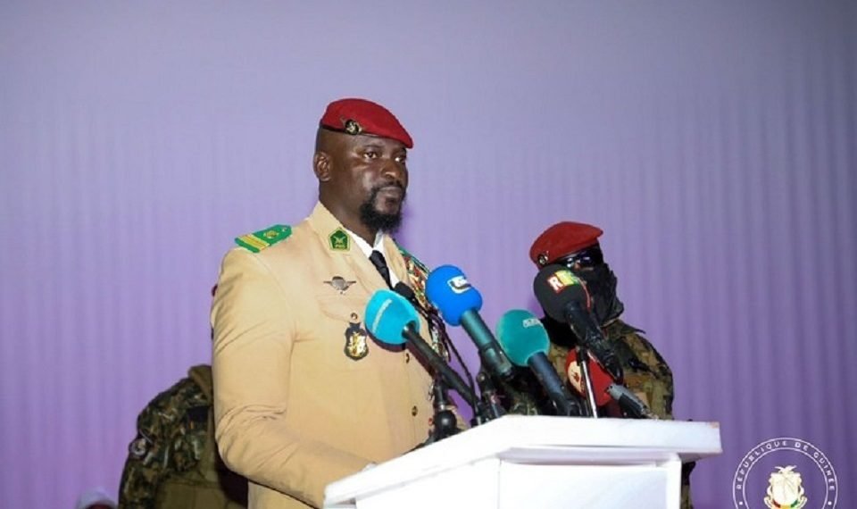 Colonel Doumbouya fait des aveux. Et s&rsquo;il collaborait avec tous les guinéens, dont Sidya Touré et Cellou Dalein Diallo ?