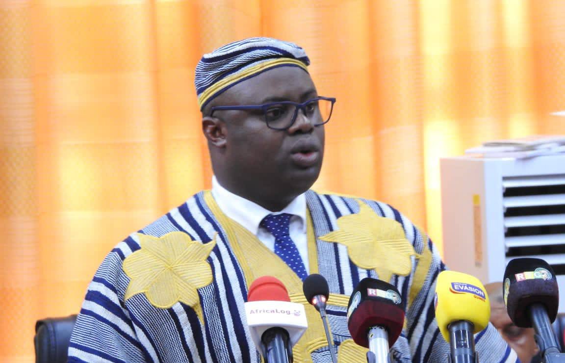 Bernard Gomou a procédé à la présentation du discours de la politique générale de son gouvernement