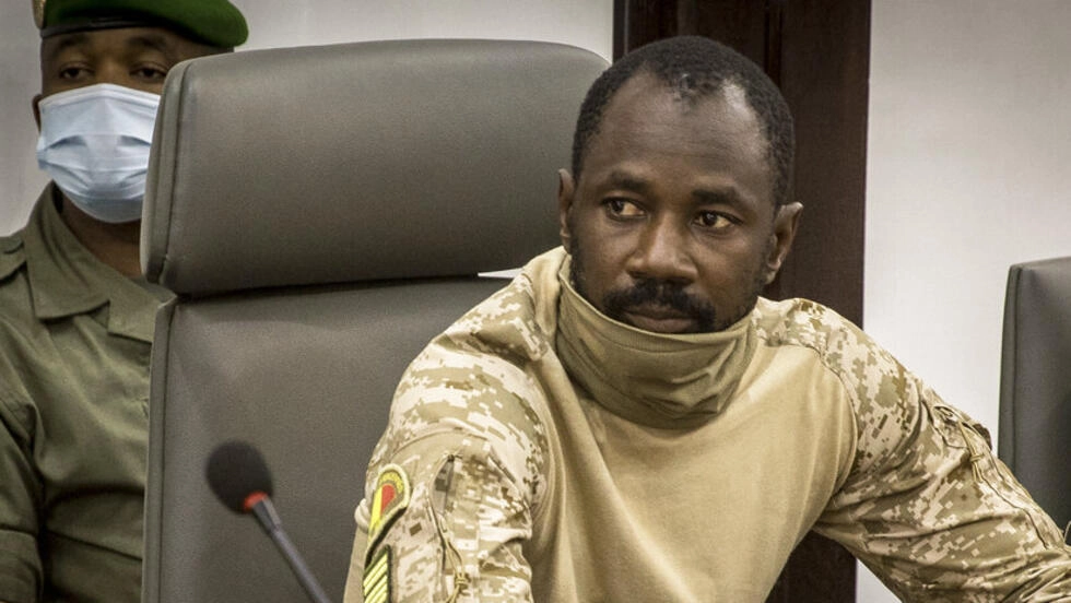 Mali: le président de la transition gracie les 49 soldats ivoiriens arrêtés en juillet