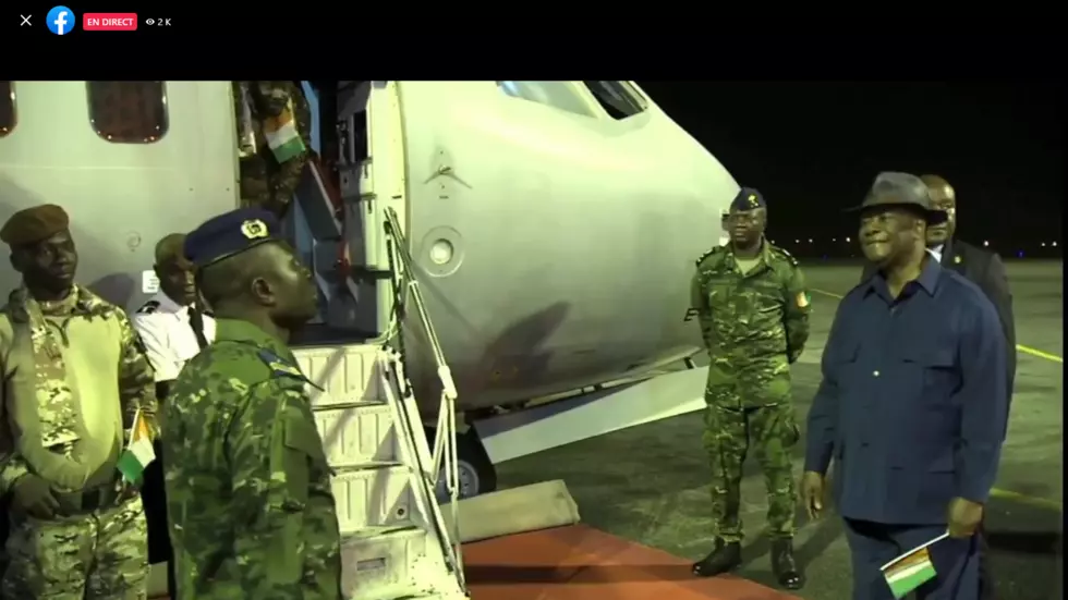 Les 46 militaires ivoiriens de retour à Abidjan après la grâce présidentielle malienne