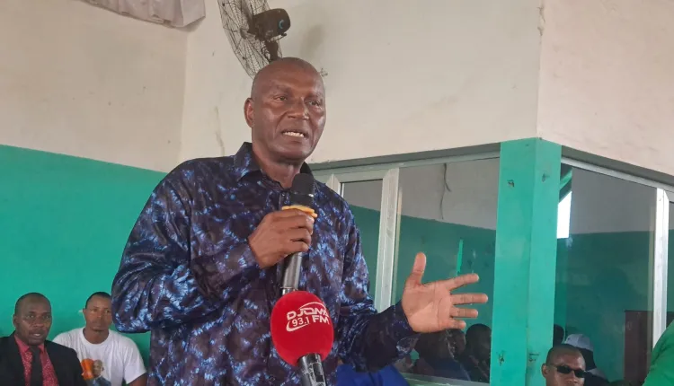 « Mon cher Bano Sow, pour le moment, il n&rsquo;y a pas de raisons de manifester… »