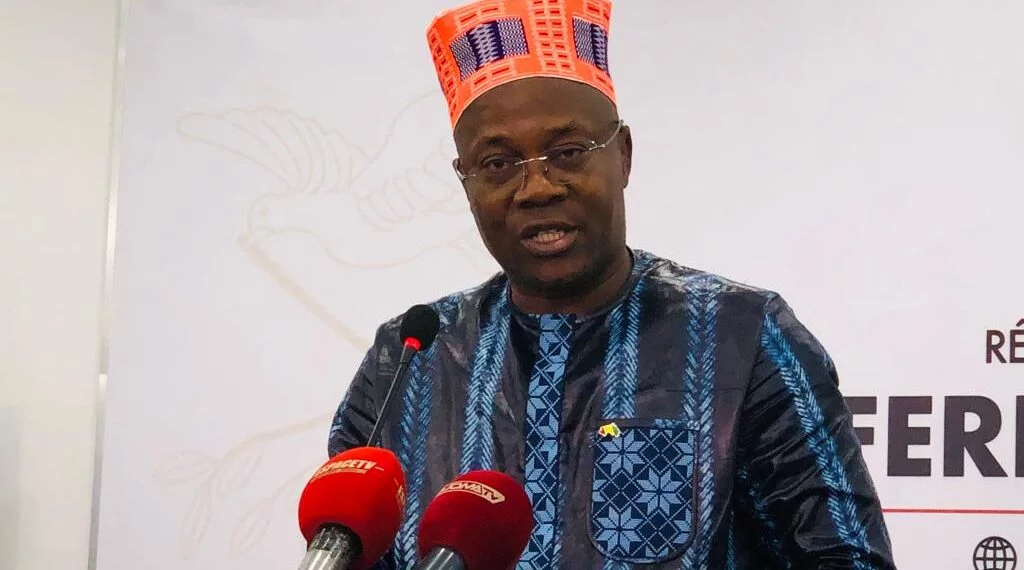  » … chaque critique est porteuse d’un message important « , (Ousmane Gaoual)