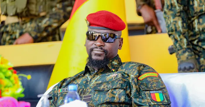 Mon colonel, contrairement à l’engagement que vous avez pris il y a deux ans, le sang guinéen a été versé.