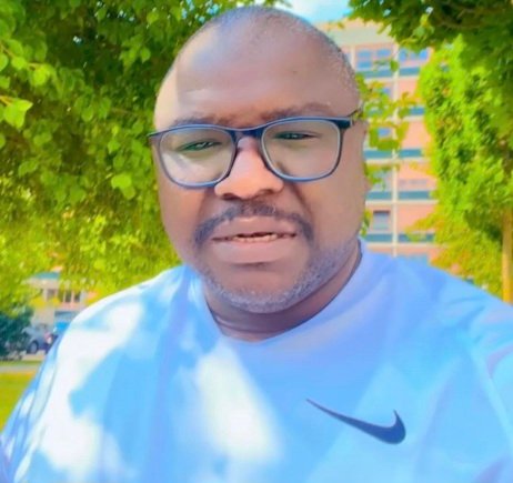 Lâché par ses fans, le colonel Mamadi Doumbouya ne peut s’en prendre qu’à lui-même (Par Thierno Oumar Diawara)