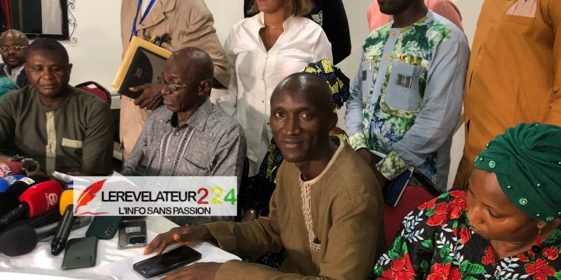 Les coalitions de Bah Oury, Kouyaté, Faya et Cie attirent l’attention de Doumbouya, sur la montée des ‘’angoisses et crispations sociales et politiques’’