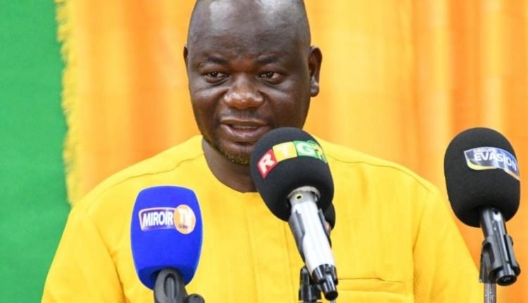 Alpha Condé doit retourner à Conakry et répondre de ses actes devant la justice guinéenne