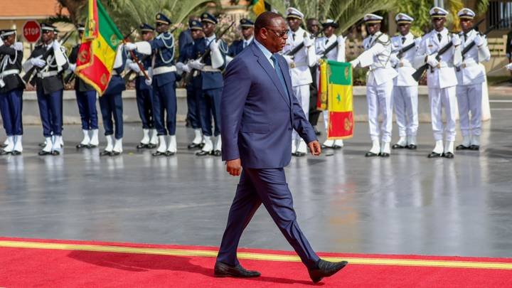Sénégal : les adieux de Macky Sall à l&rsquo;armée,  »une démarche cohérente »