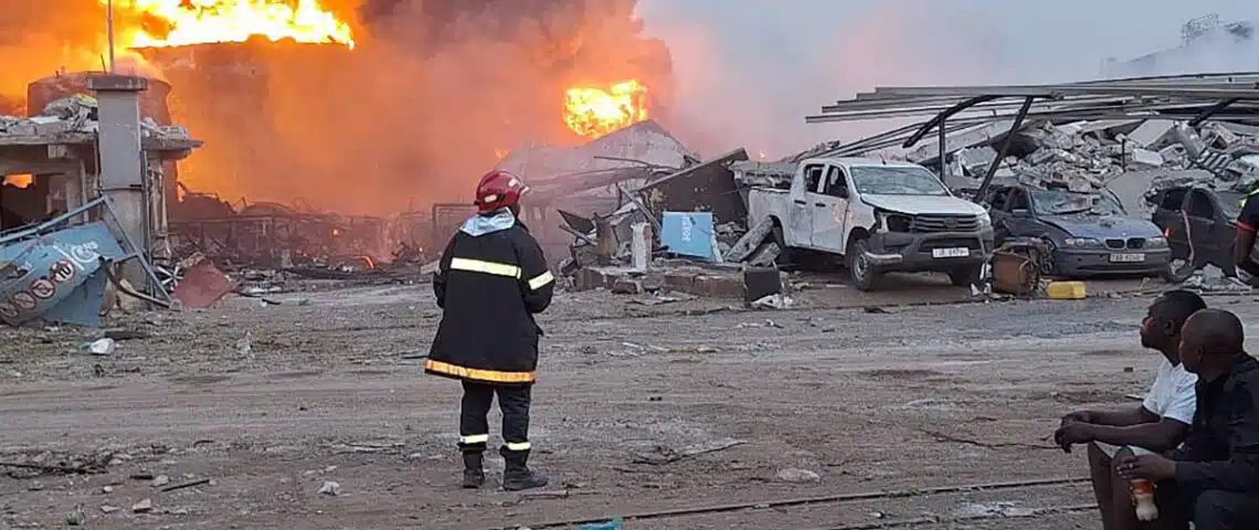 Incendie du dépôt de carburant en Guinée : une tragédie aux conséquences dévastatrices nécessitant des mesures concrètes