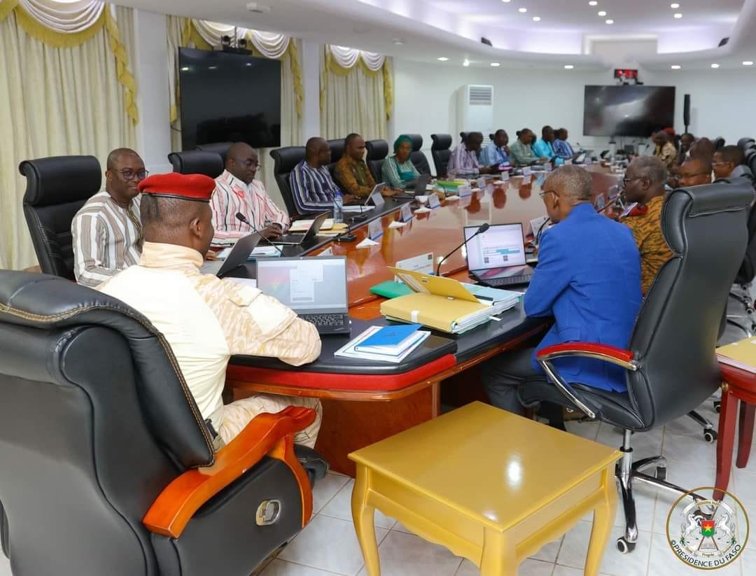 Burkina : Le gouvernement de transition dénonce une énième tentative de coup d’État