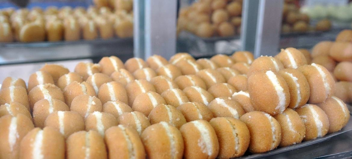 L&rsquo;OMS salue les progrès pour éliminer les graisses dangereuses des rayons alimentaires