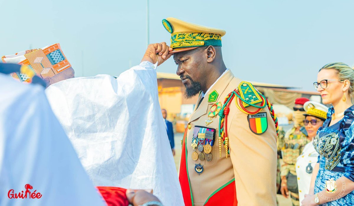 Général Doumbouya dissout le gouvernement de transition