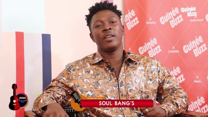 Incident à l&rsquo;Aibd: L&rsquo;artiste guinéen Soul Bang&rsquo;s sauve sa peau grâce à un live sur son portable