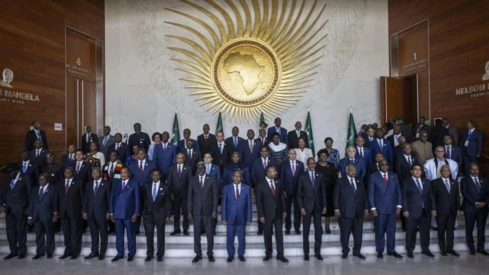CRISES ET CHANGEMENTS ANTI-CONSTITUTIONNELS EN AFRIQUE : L’UA peut-elle opérer sa mue au risque de mourir ?
