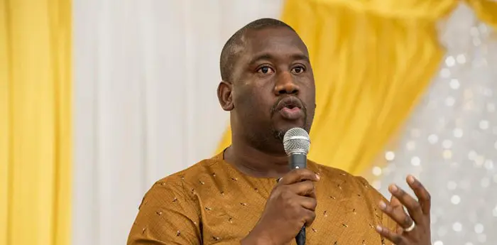 Élections présidentielles au Sénégal : que pourrait cacher le soutien de Karim Wade à Diomaye Faye ? (Par Aliou Bah)