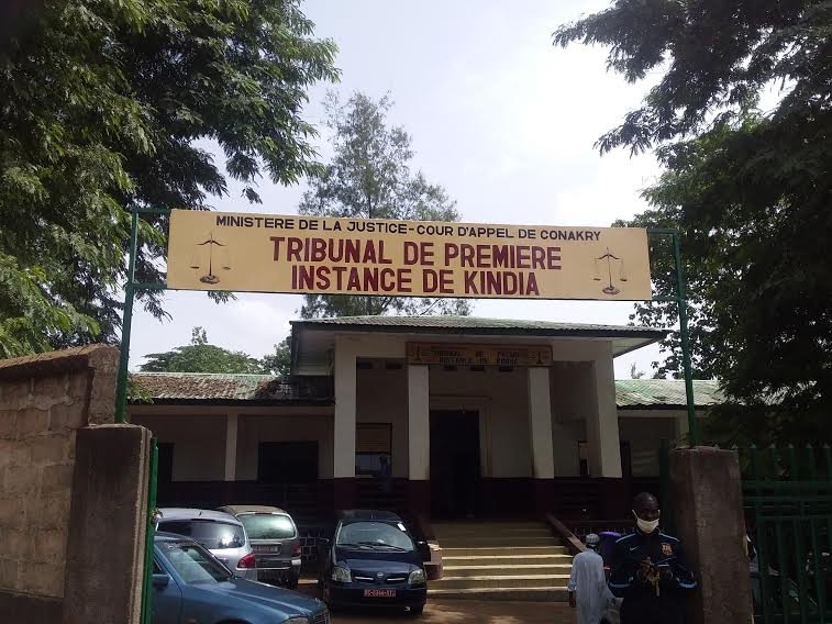Kindia : Au lieu d’enquêter sur la mort des deux enfants, la justice condamne les manifestants anti-délestage