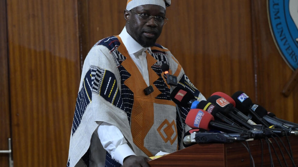 Au Sénégal, le Premier ministre Ousmane Sonko s&rsquo;en prend durement à la présidence Macron