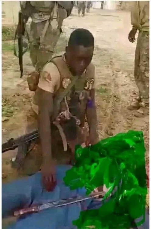 De nouvelles vidéos de soldats cannibales au Mali et au Burkina