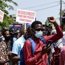 TENSIONS AUTOUR DES LEGISLATIVES AU SENEGAL : L’enjeu ne doit pas tuer le jeu électoral