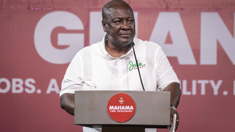 Présidentielle au Ghana: victoire de John Mahama, le candidat du parti au pouvoir reconnaît sa défaite