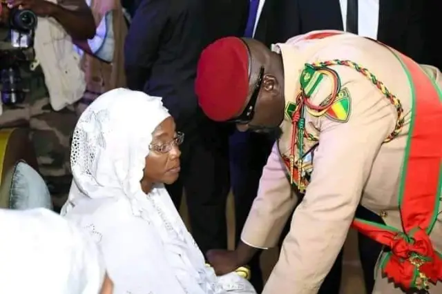 Guinée : les épouses de Foniké et Billo adressent une lettre ouverte à Hadja Nmadjoula, mère du Général Mamadi Doumbouya