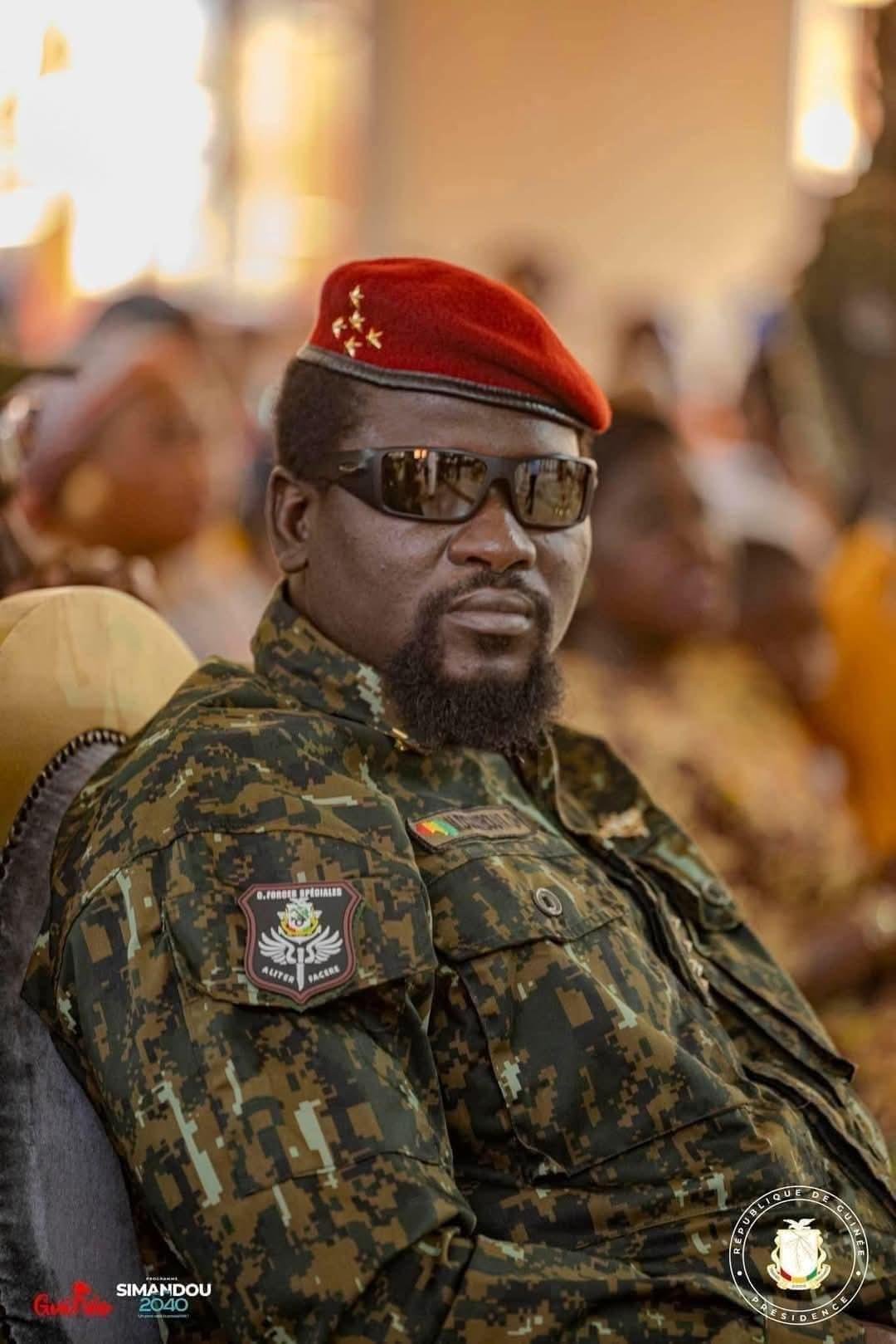 Guinée: la junte et le gouvernement appellent à une candidature du général Doumbouya à la présidentielle