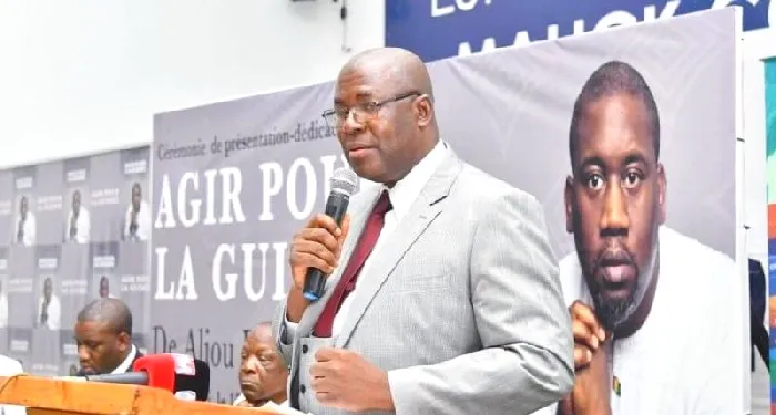Condamnation d’Aliou Bah: « Ça veut dire que quiconque est critique à l’égard du pouvoir, on t’enverra en prison » (Dr Faya)