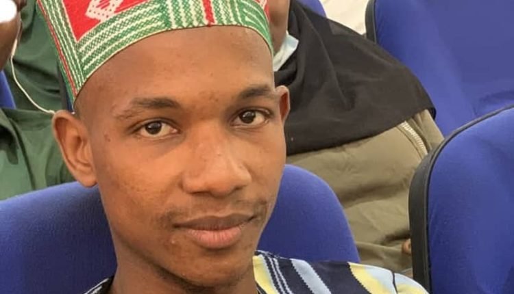 En Guinée, la politique, c’est de la conviction, des valeurs monnayées et de la médiocrité célébrée (Par Mamadou Kenda Sow)