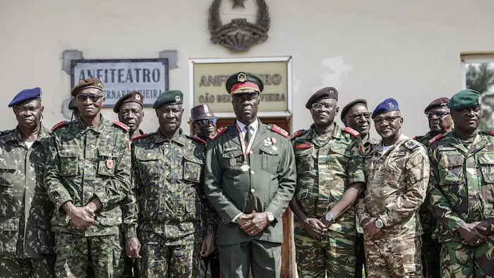Coup d&rsquo;État en Guinée-Bissau: Commedia dell&rsquo;arte!