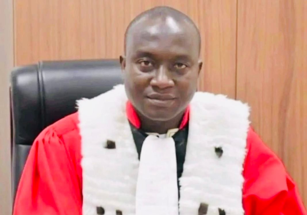 Alghassimou Diallo, la rigueur du droit face à l’abîme de l’Histoire (Olladi Ibrahima, journaliste)