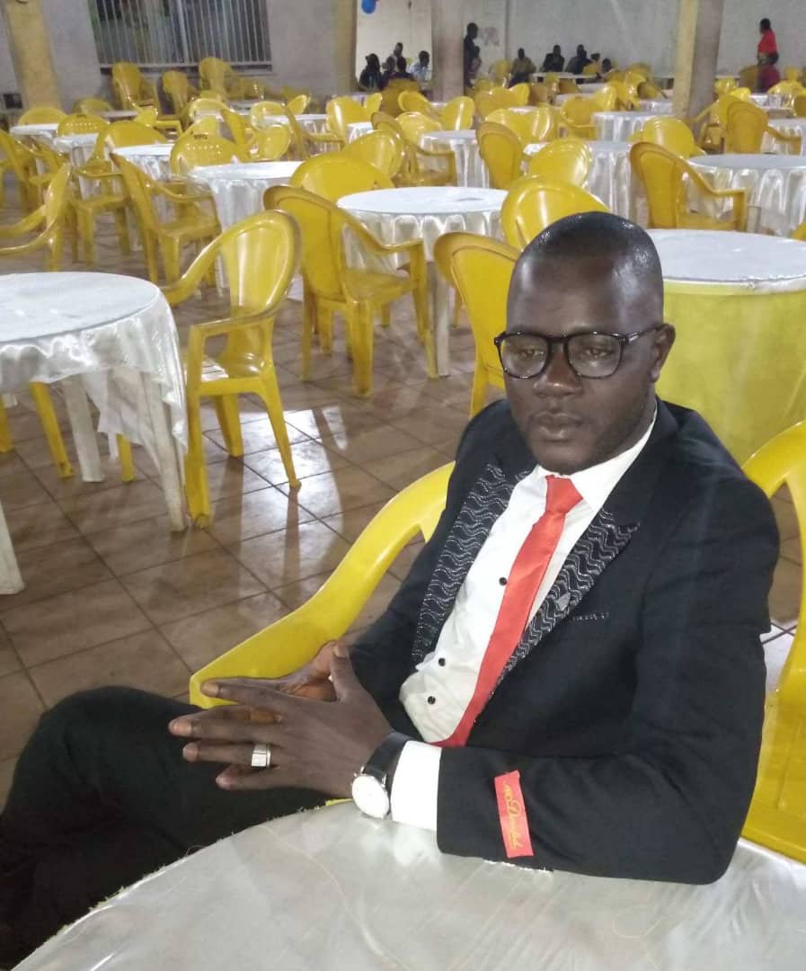  »On jure être croyant, on invoque Dieu dans chaque discours, tout en multipliant les démarches satanisées,… »