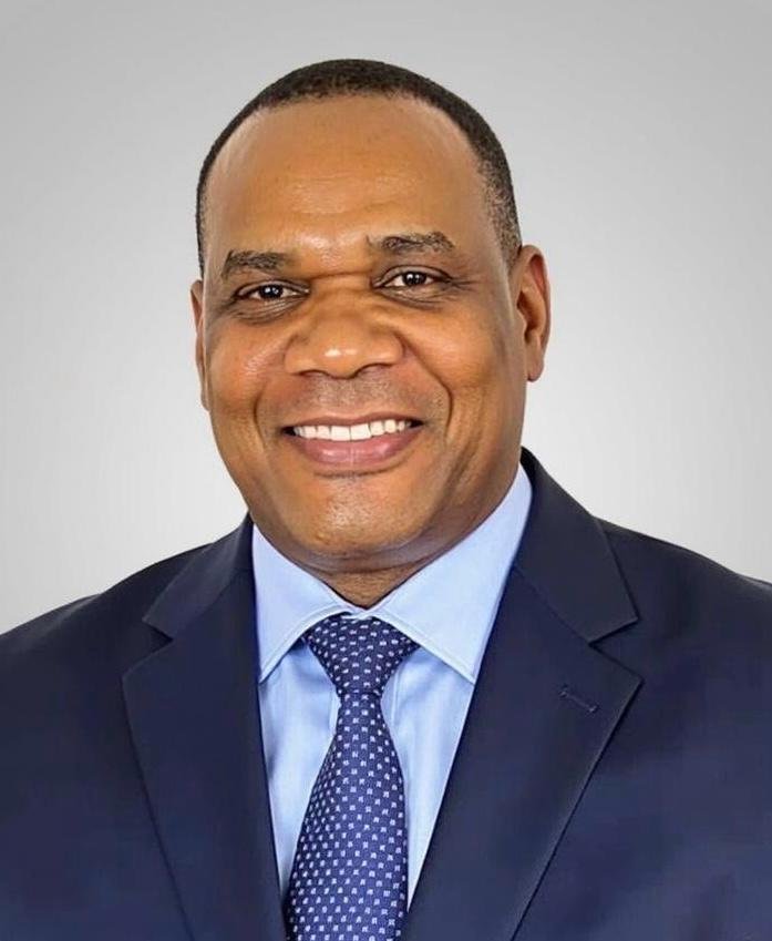 « Président et Premier ministre au pied du mur » : Ousmane Kane alerte sur la gouvernance et la confusion au sommet de l’État