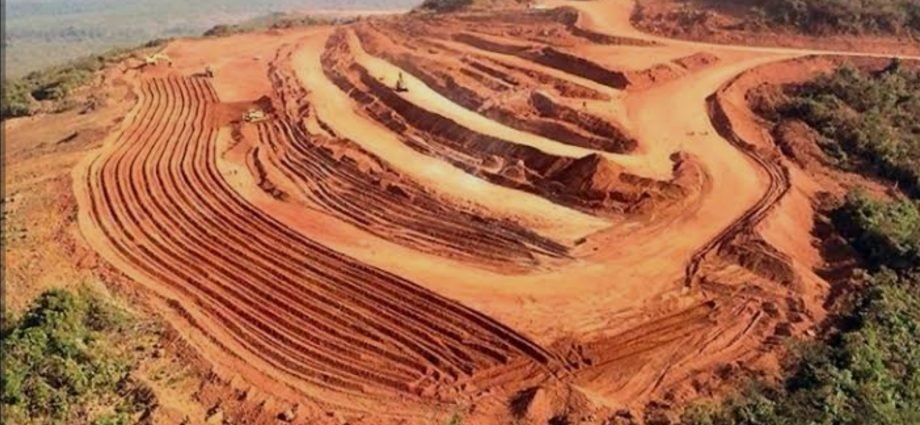 Bauxite guinéenne : le scandale des milliards cachés qui profitent aux multinationales (Par Aboubacar Tely Barry)