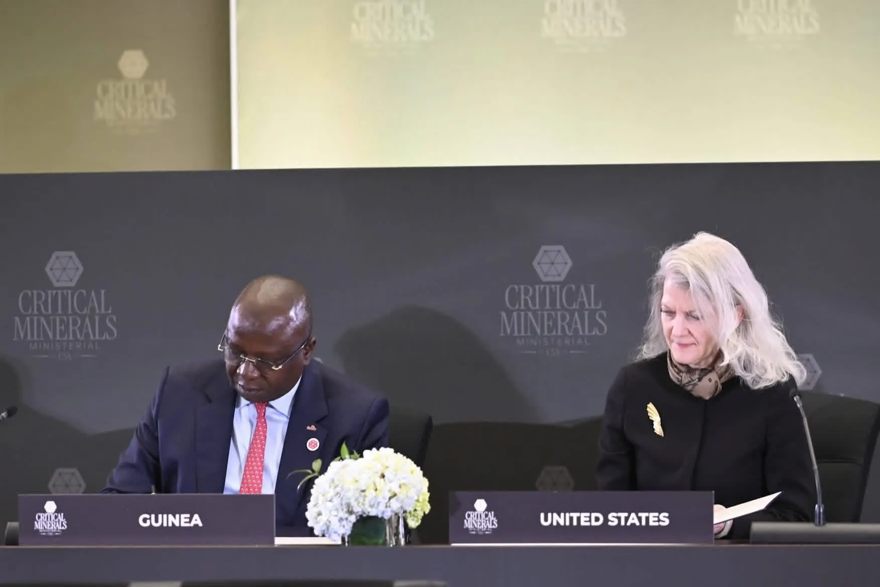 Minéraux critiques : voici ce que contient le protocole d’accord signé entre la Guinée et les États-Unis à Washington
