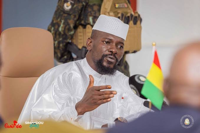 « J’ai autorisé, à titre exceptionnel, leur évacuation » : Mamadi Doumbouya s’explique sur les cas Kassory et Damaro