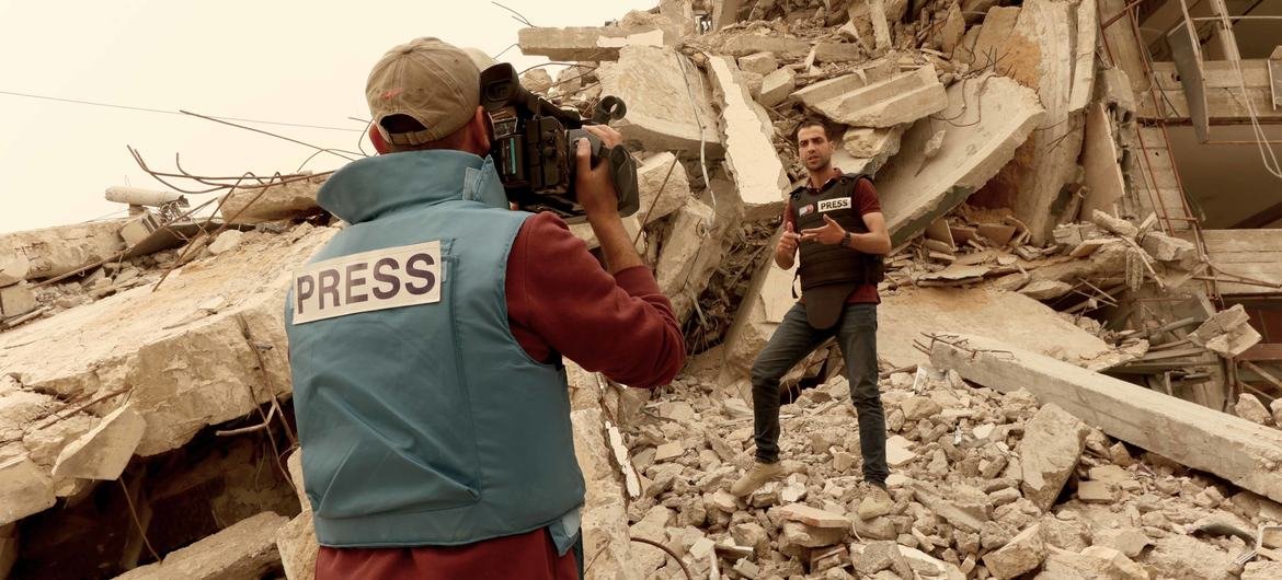 Le journalisme, un métier de plus en plus précaire et dangereux