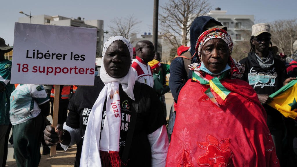 CAN 2025 : le roi du Maroc gracie les supporters sénégalais emprisonnés