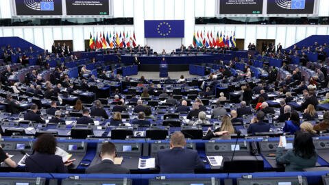 Le Parlement européen approuve la réforme prévoyant des «hubs de retour»