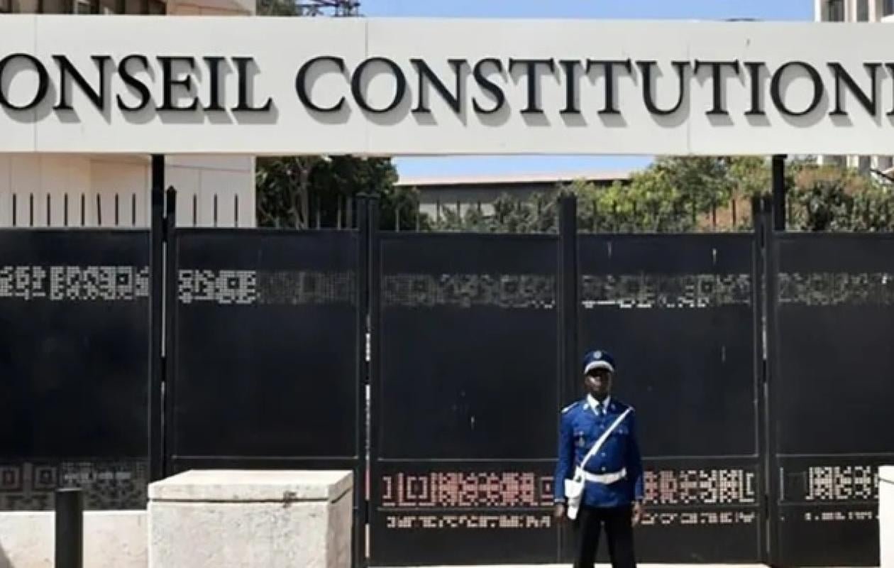 Révision constitutionnelle : Un collectif d’enseignants-chercheurs demande un arbitrage par référendum et s’oppose à la majorité