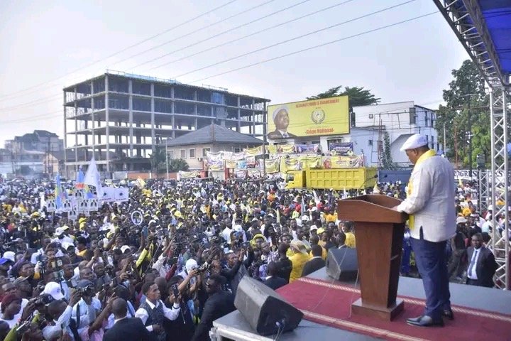 MANIF ET CONTRE-MANIF AUTOUR DE LA REVISION DE LA CONSTITUTION. :  La RDC danse sur un volcan
