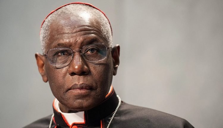 L’autorité qui élève, non celle qui écrase : la leçon de sagesse du Cardinal Robert Sarah