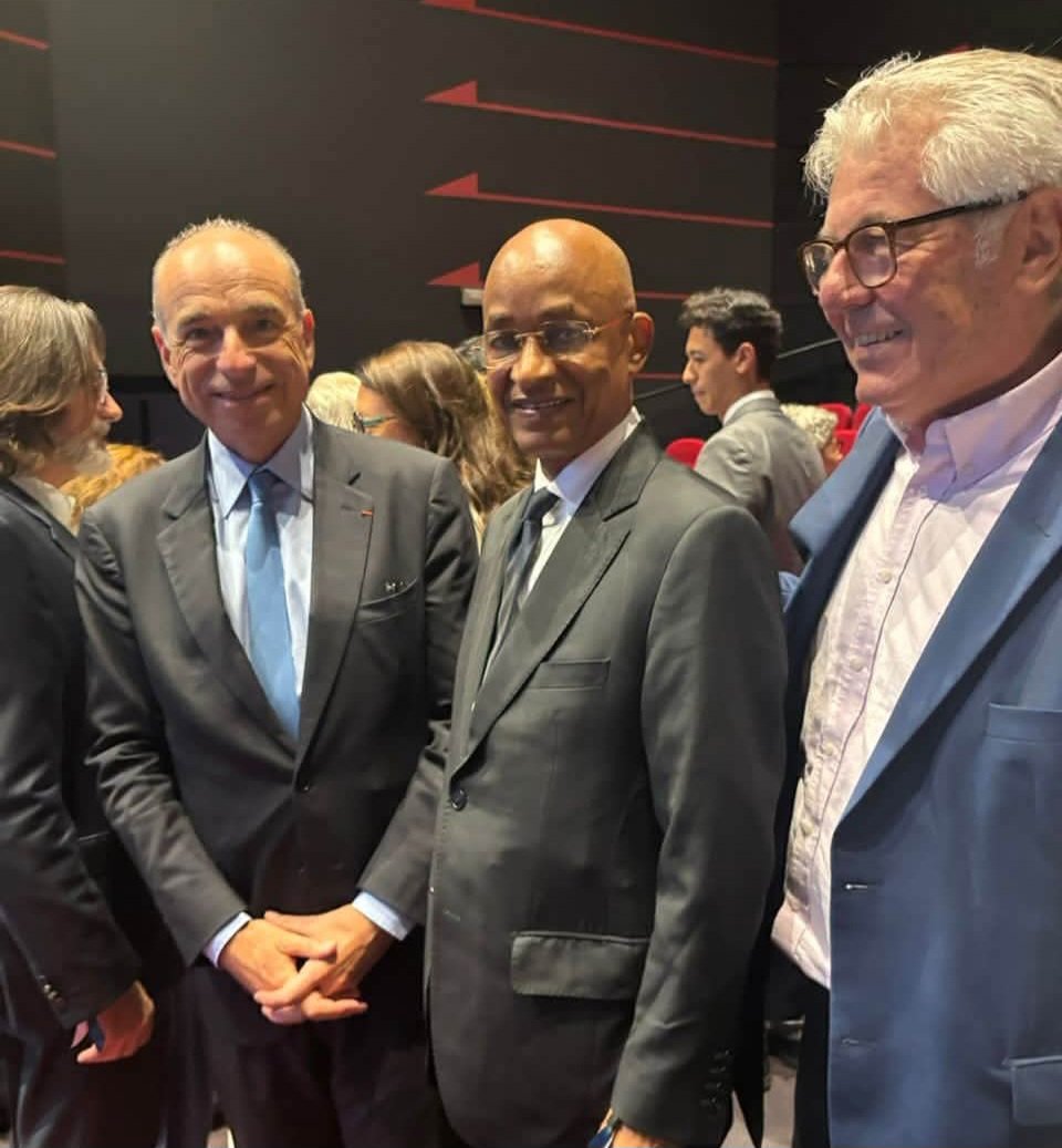 Diplomatie et Réflexion : Cellou Dalein Diallo au cœur de la 21ᵉ édition du Forum du Futuroscope en France